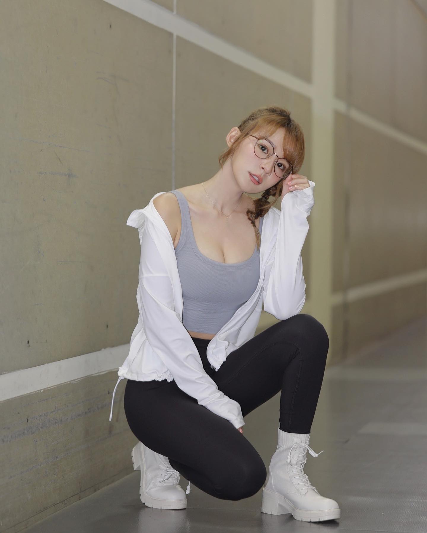 爆乳正妹「林莎Lisa」乳量逼人，惹火傲人美乳「胸型超渾圓」實在不簡單！-第1章-图片5