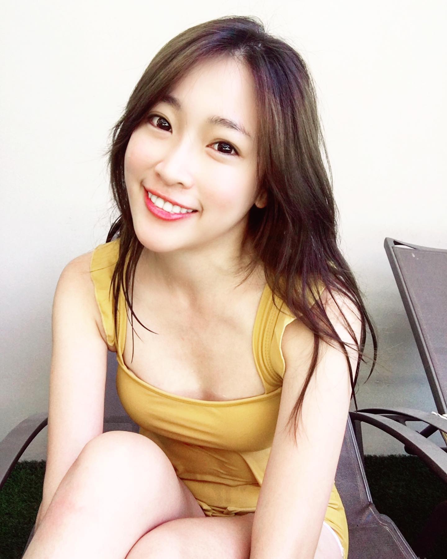 啦啦隊正妹「張心璇」滿滿「乳波」掃向觀眾席，超逆天身材美der你不要不要-第1章-图片1