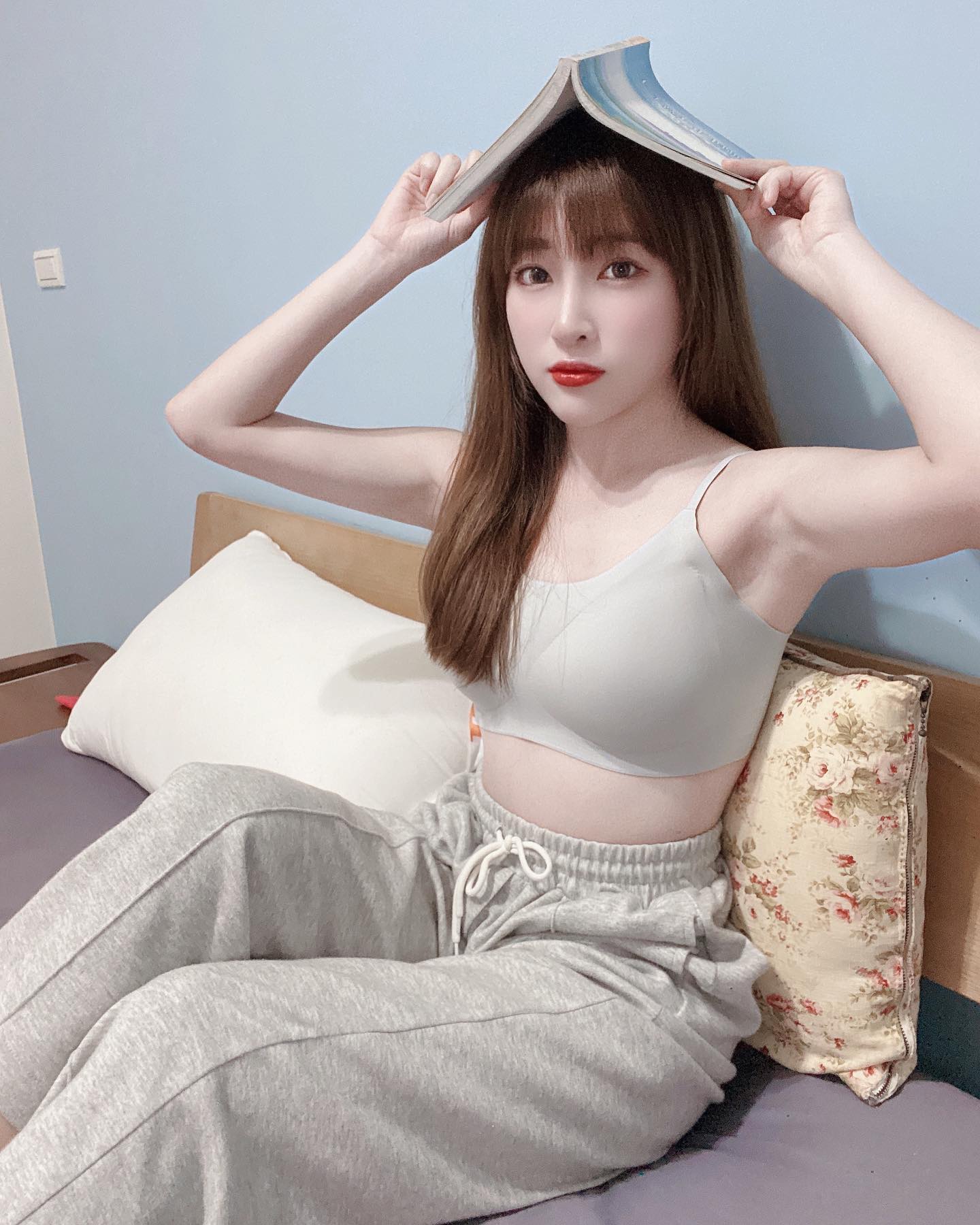 啦啦隊正妹「張心璇」滿滿「乳波」掃向觀眾席，超逆天身材美der你不要不要-第1章-图片10