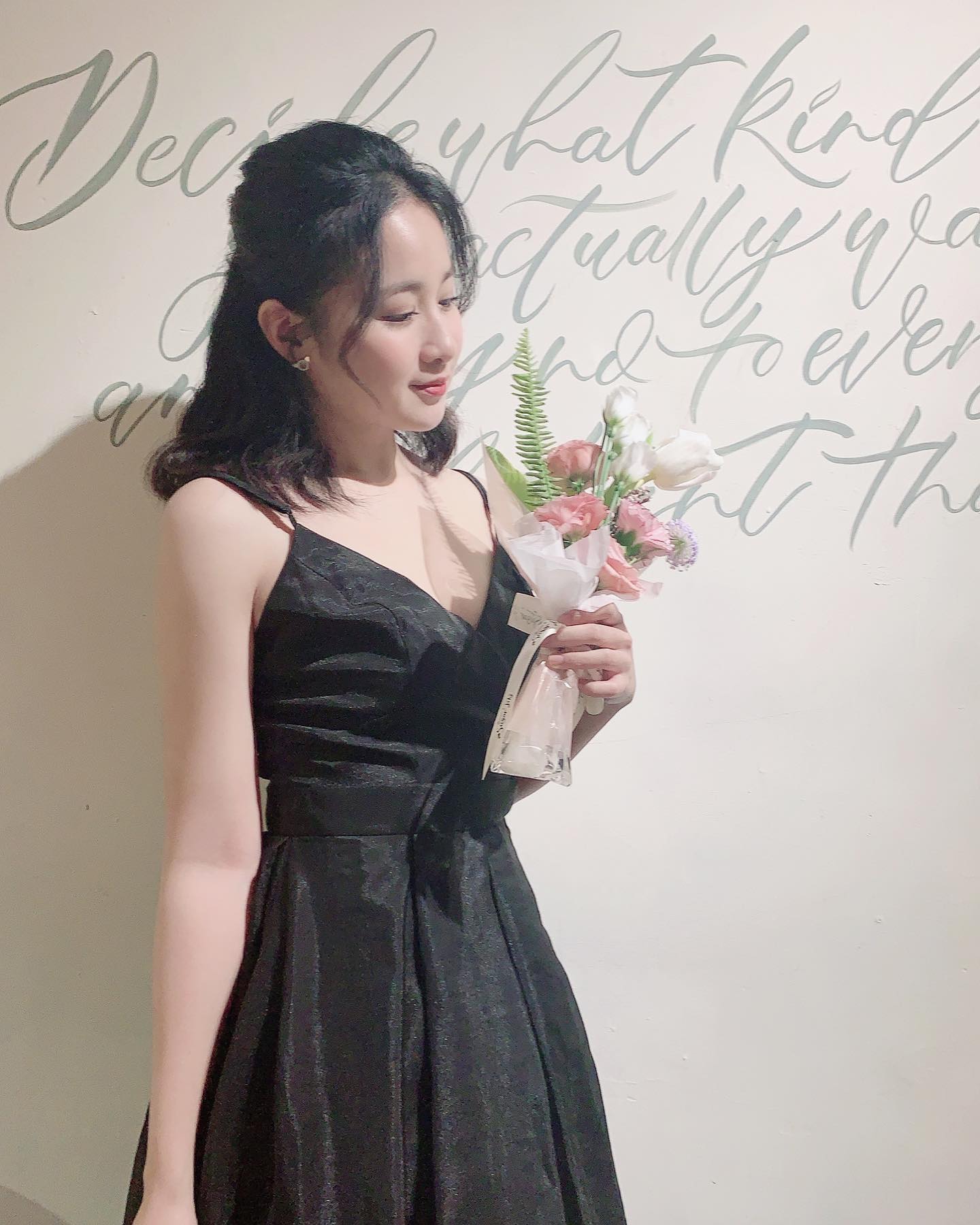 清新正妹「顏以娜」仙氣逼人！搭配性感慵懶，看得都醉了！完美的美胸身材口水直流-第1章-图片3