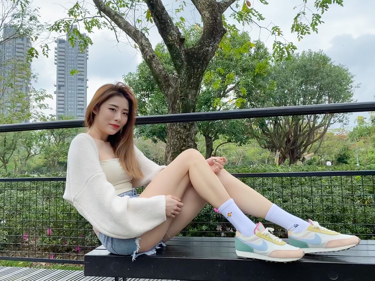 天菜級正妹「劉璇」顏值讓人受不了！嫩乳呼之欲出！回眸一笑融化千萬網友-第1章-图片9