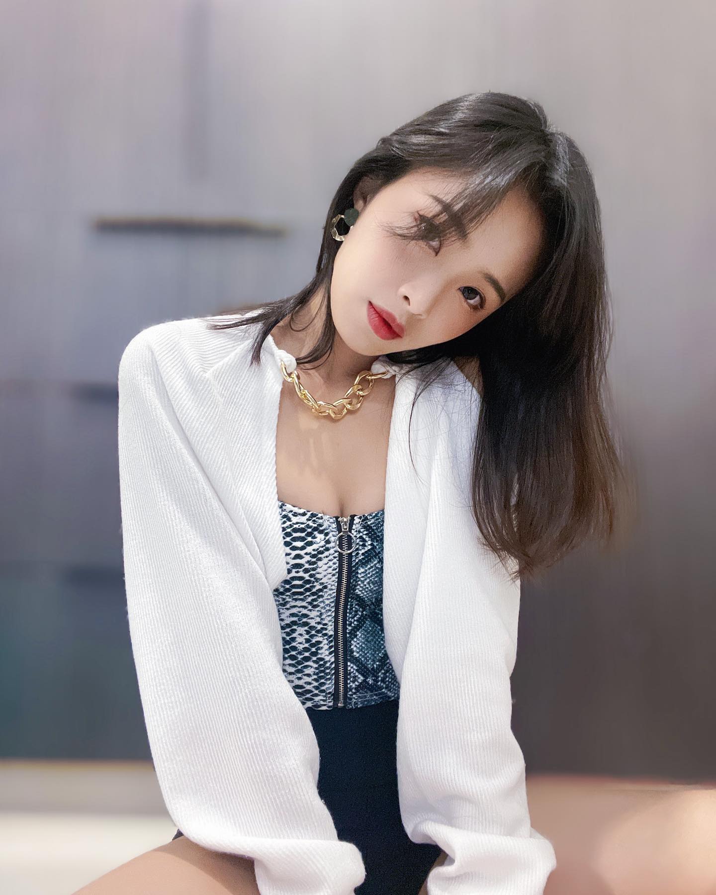 電眼正妹「辰羚Brinny」胸前太猛衣服包不住，放送「養眼福利」讓人好興奮喔-第1章-图片4