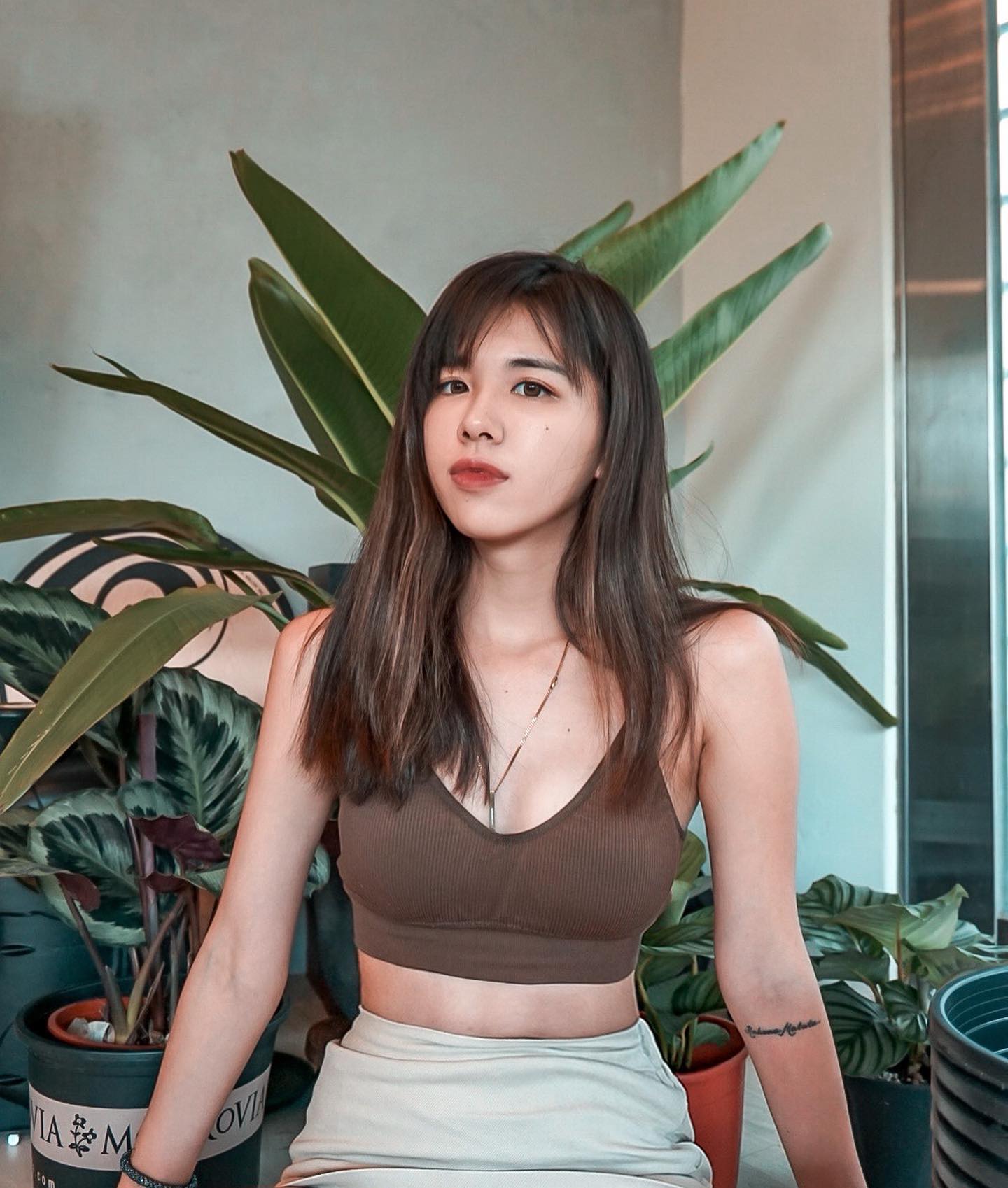 電眼妹子「德儀」火辣沙灘照熱情四射！大眼甜笑超療癒，巨美雙乳掛胸前讓人敬畏三分！-第1章-图片9