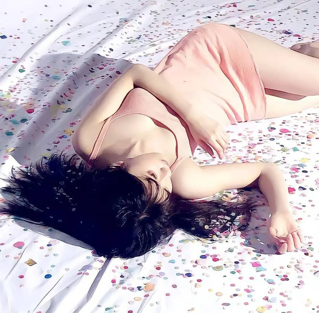 眾多女優床照，誰更嫵媚？-第1章-图片7