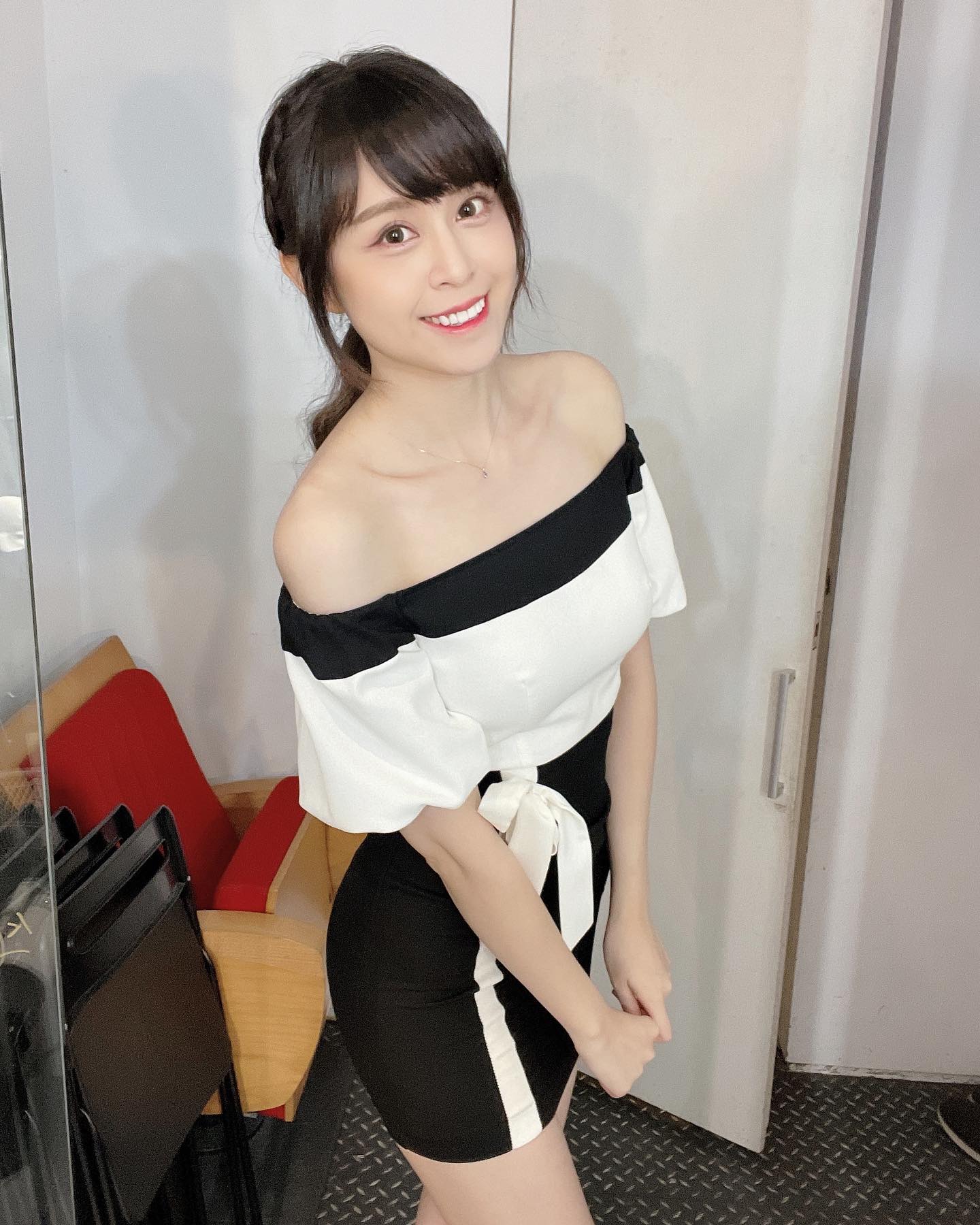 「瑞咪」滿滿的「性感自拍」畫面好誘惑啊，深不見底的程度讓人太吃驚！-第1章-图片5