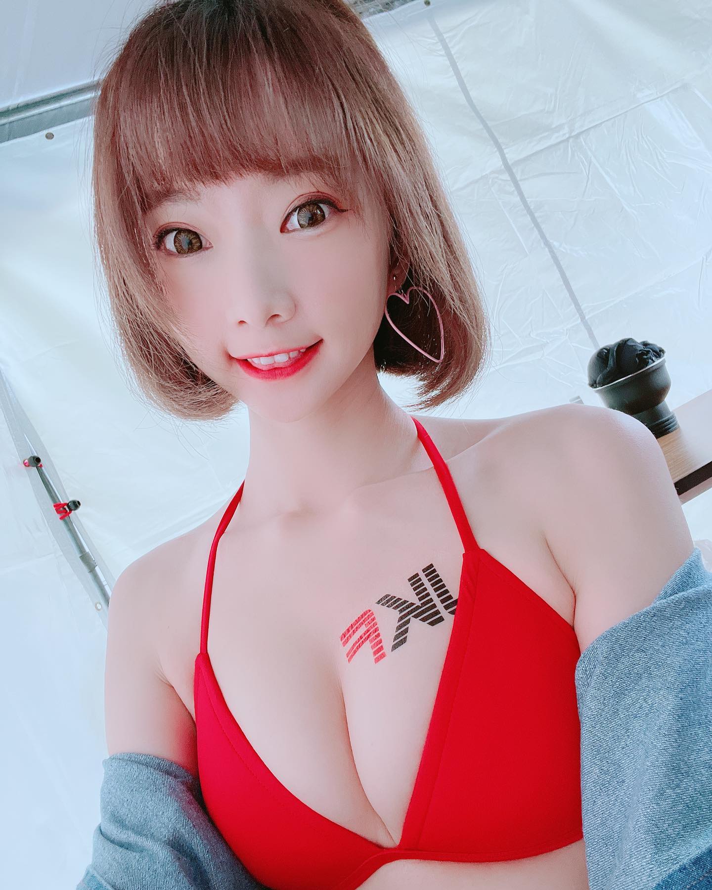 「優寶」超胸乳量有夠神猛！乳波讓全場跟著不停跳動！甜甜一笑「養眼深溝超迷人」-第1章-图片9