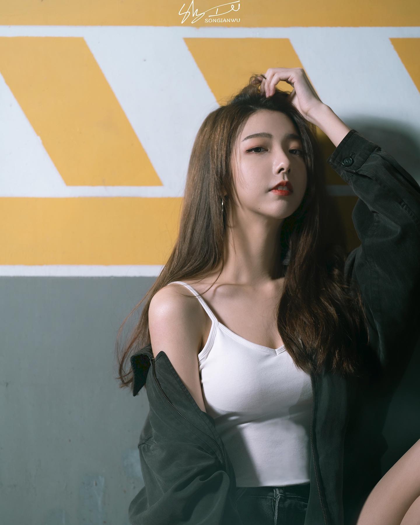 極品正妹「蘇蘇」正面還有「超優質爆乳美胸」甜甜一笑就讓你感受到戀愛的溫度！-第1章-图片1