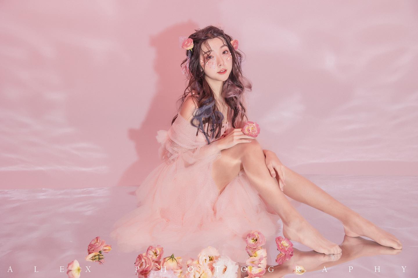 極品正妹「蘇蘇」正面還有「超優質爆乳美胸」甜甜一笑就讓你感受到戀愛的溫度！-第1章-图片10