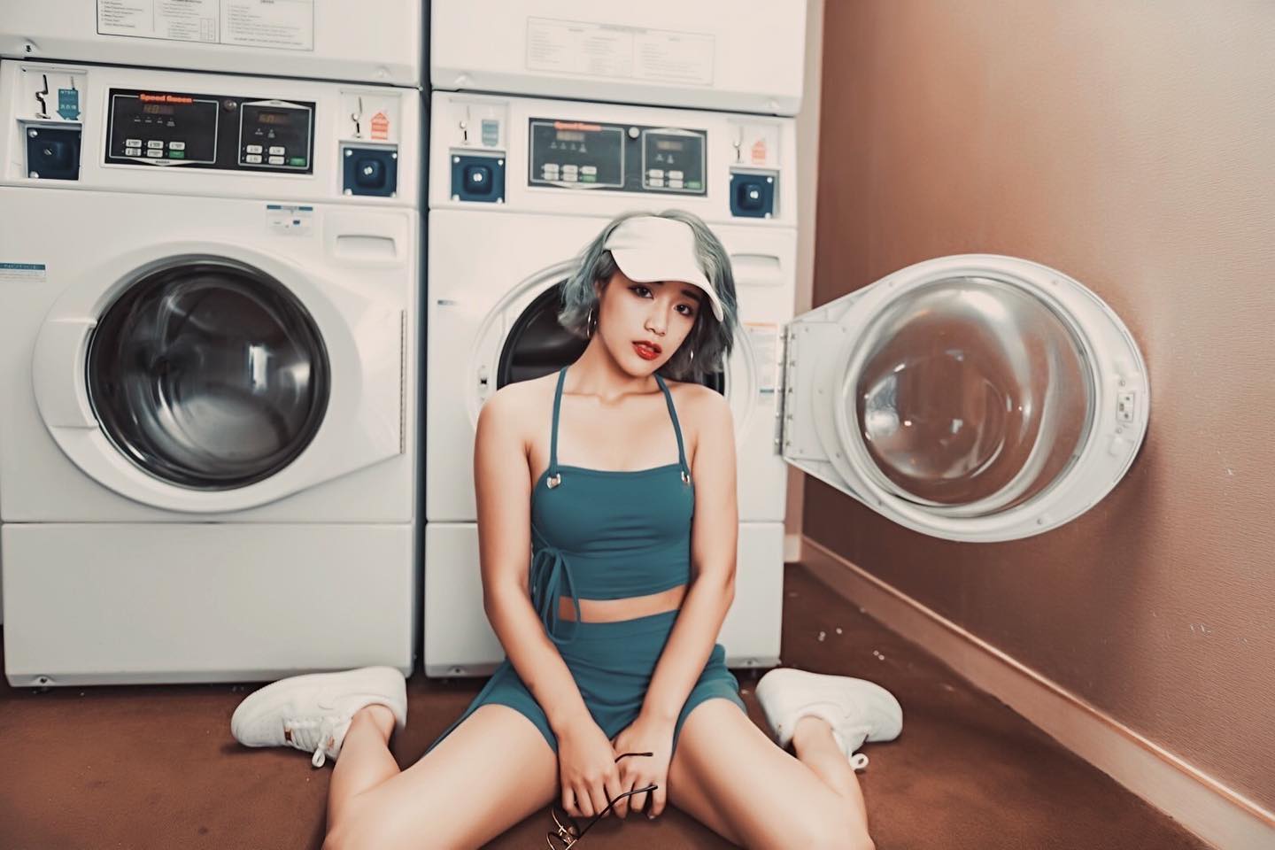 最陽光的笑容「阿布舞」驚人乳量溢出來又滿出來，胸型弧度好美啊！-第1章-图片2