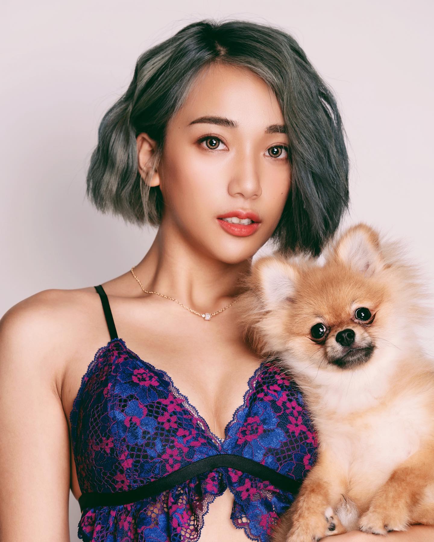 最陽光的笑容「阿布舞」驚人乳量溢出來又滿出來，胸型弧度好美啊！-第1章-图片8