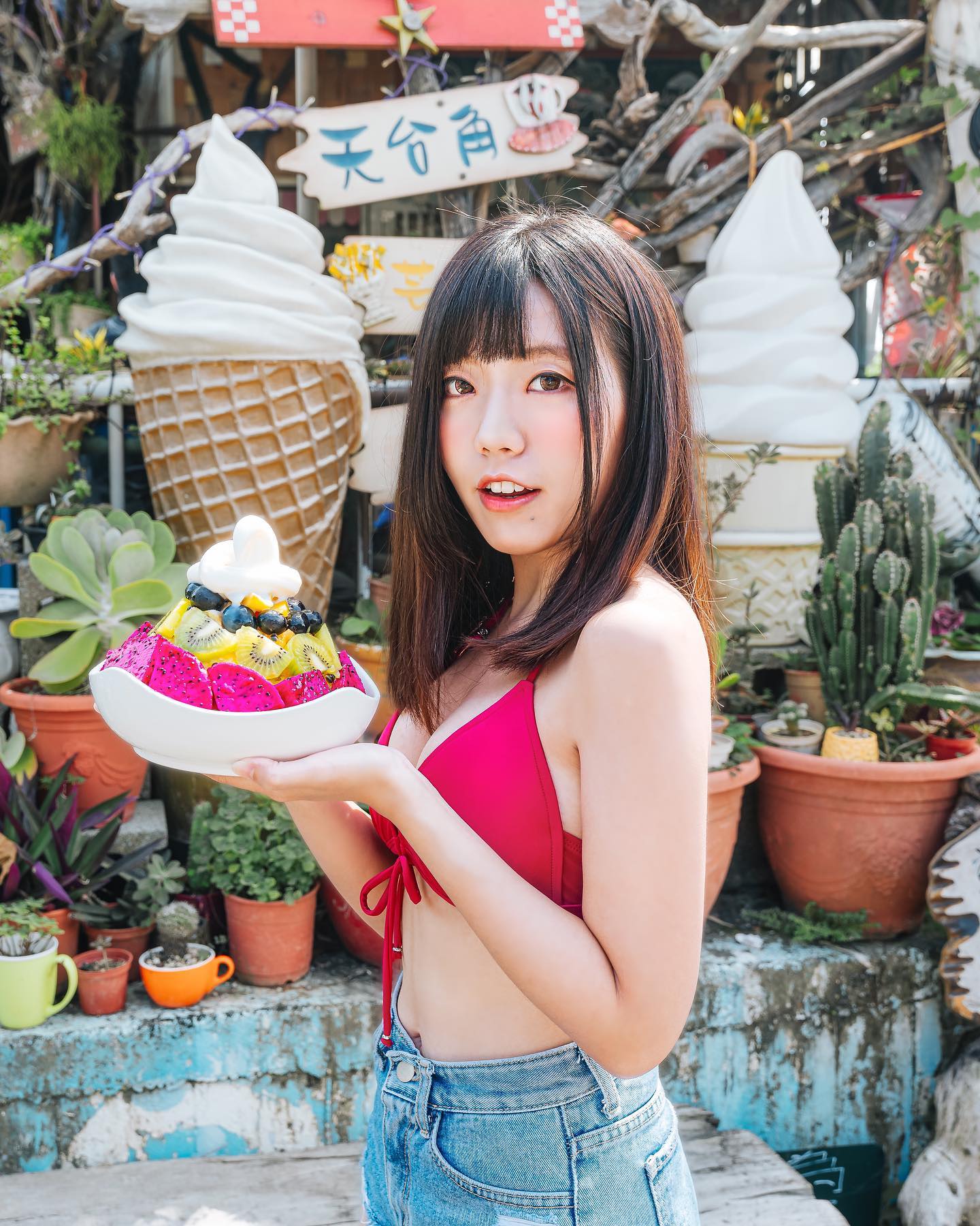 大奶正妹「李小A」美到讓空氣變成甜的「雙乳」上下晃雙倍震撼！-第1章-图片2