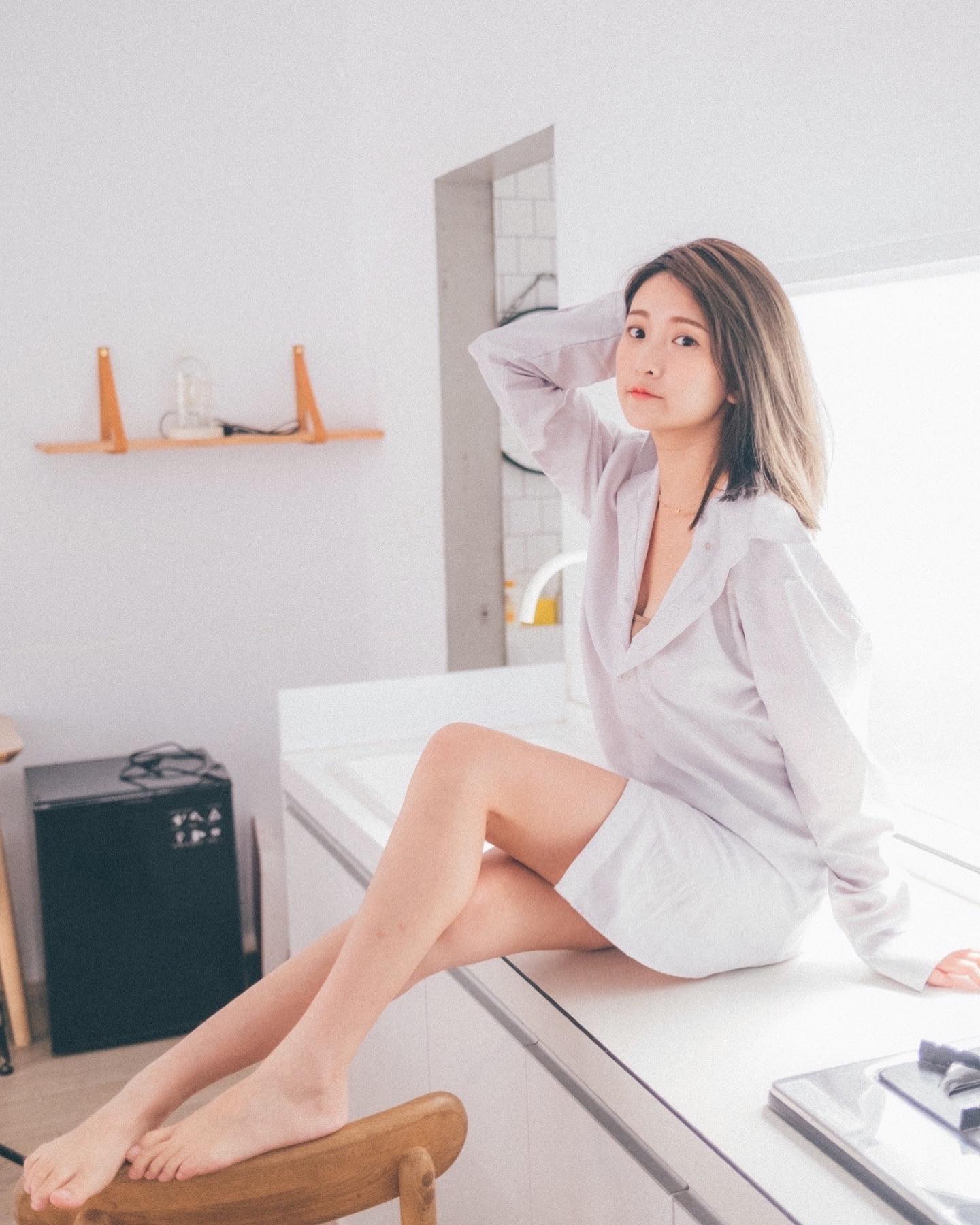 甜美正妹「孔安」水嫩感無敵，秀出「渾圓大奶」顏值太高「乳香四溢」-第1章-图片5