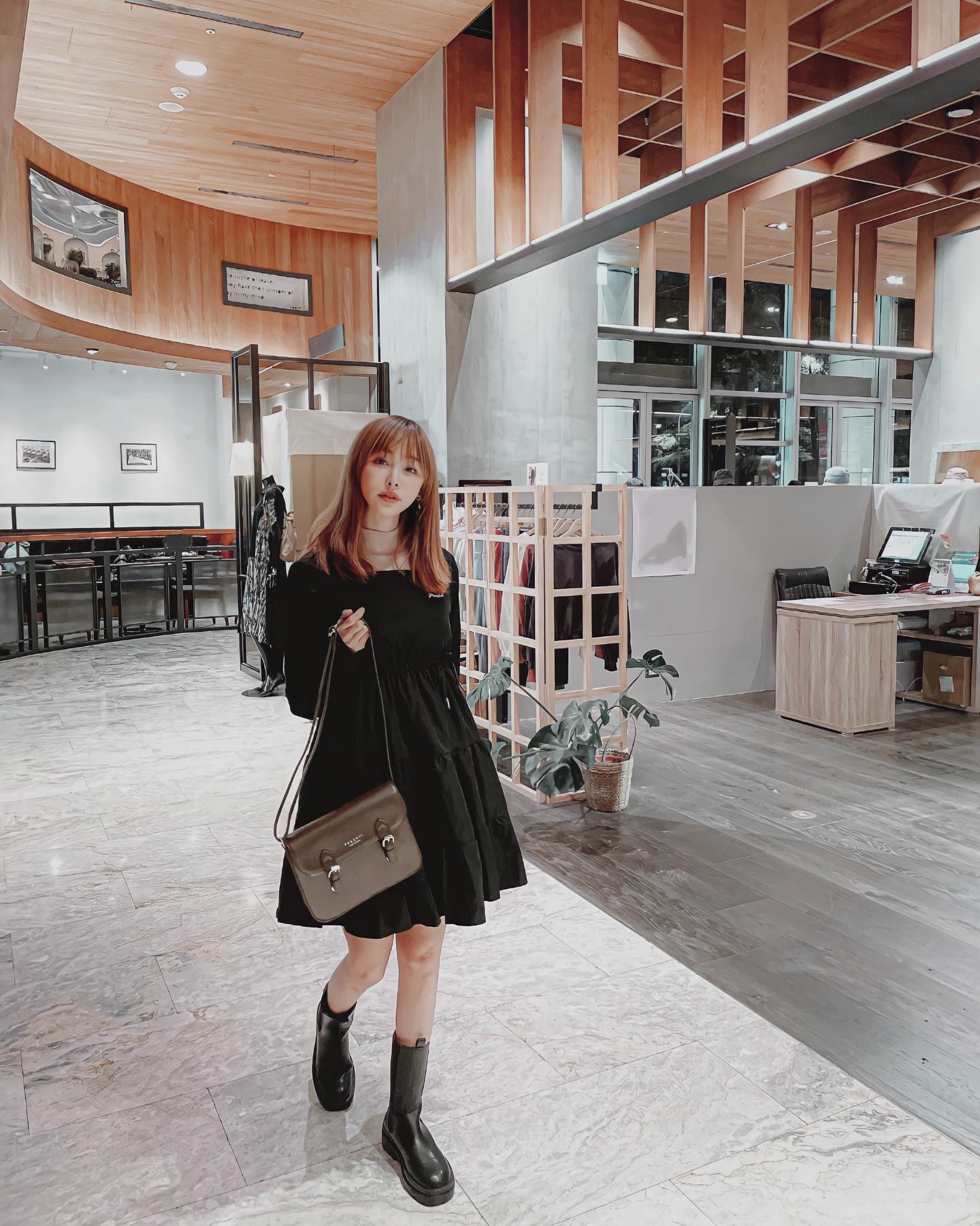 甜美正妹「李采依」胸前「渾圓飽滿」讓人衝動！前凸後翹好身材！-第1章-图片8