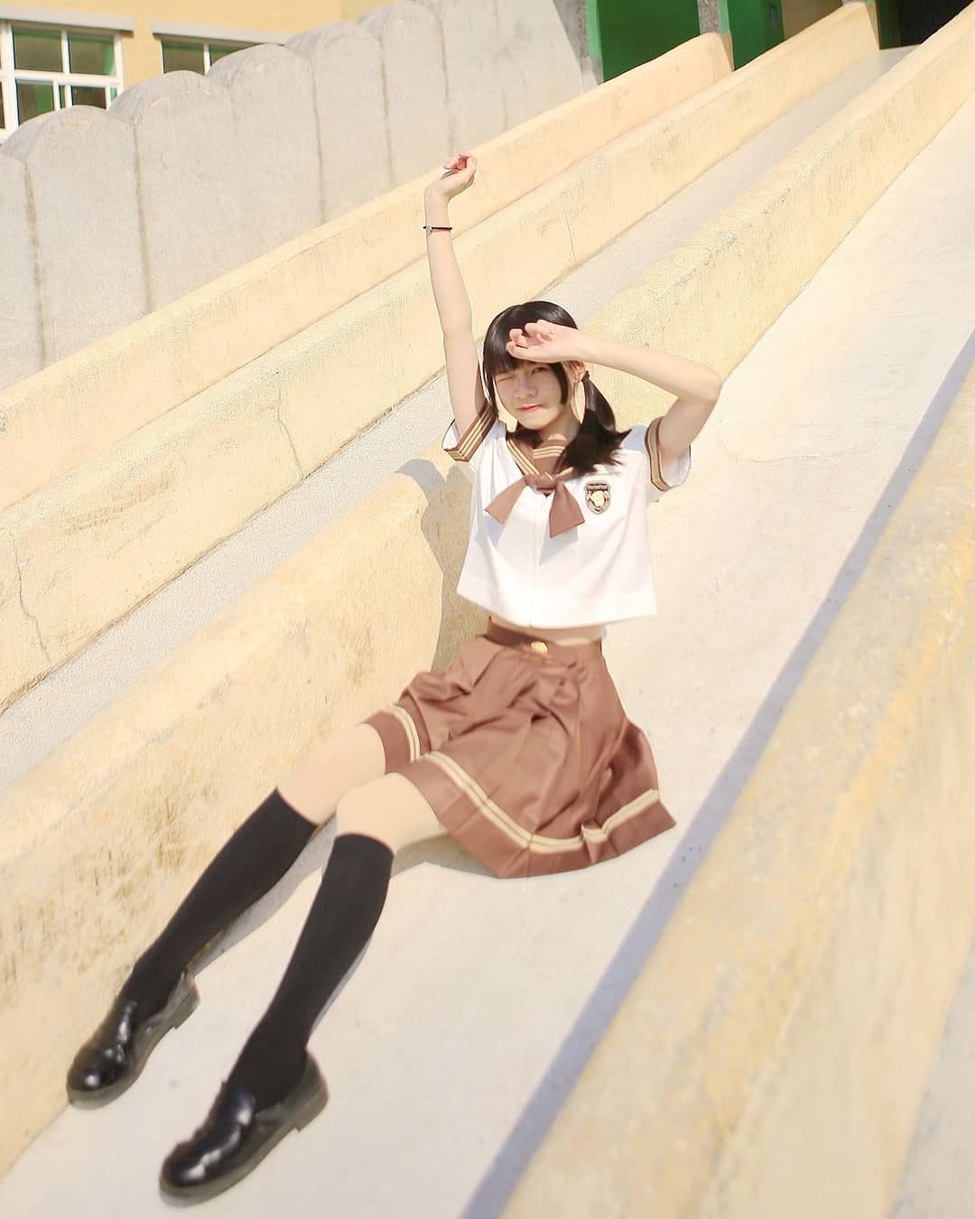 白皙正妹「綾萌」各種「養眼畫面」大秀好身材沒有極限，長腿讓人神魂顛倒！-第1章-图片3