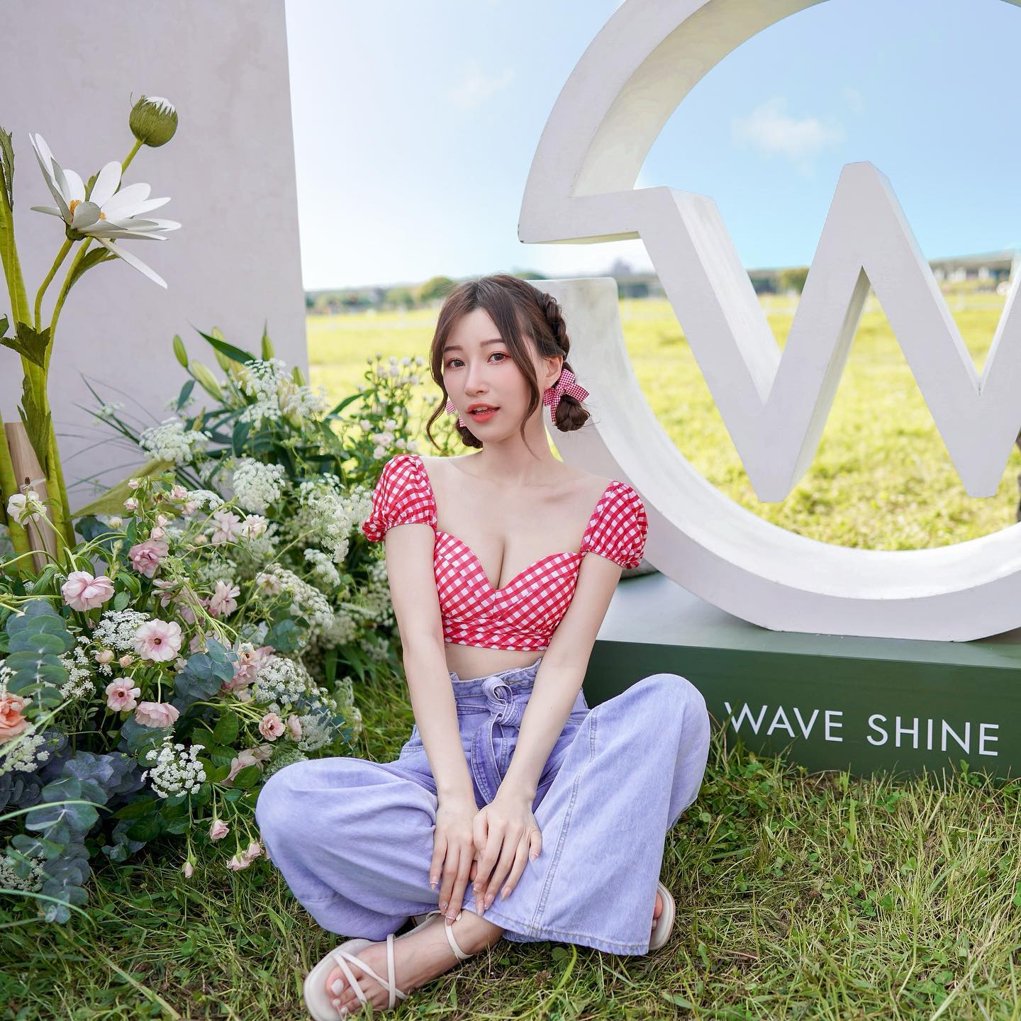 美胸正妹「小筑」滿滿乳量「修長美腿」眼神都失焦！曲線性感的不可思議-第1章-图片10