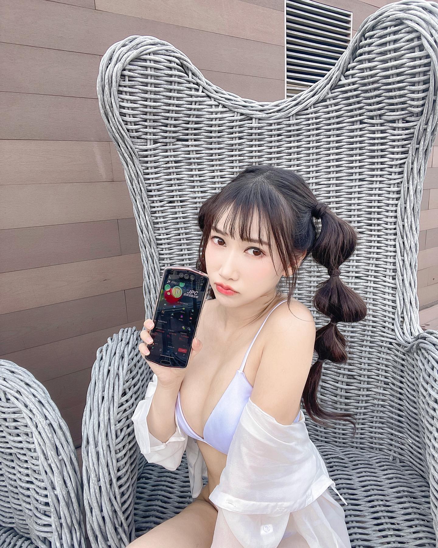 電眼小女友「又又」無辜眼神加上渾圓美乳「顏值激高」讓人忍不住戀愛！-第1章-图片7