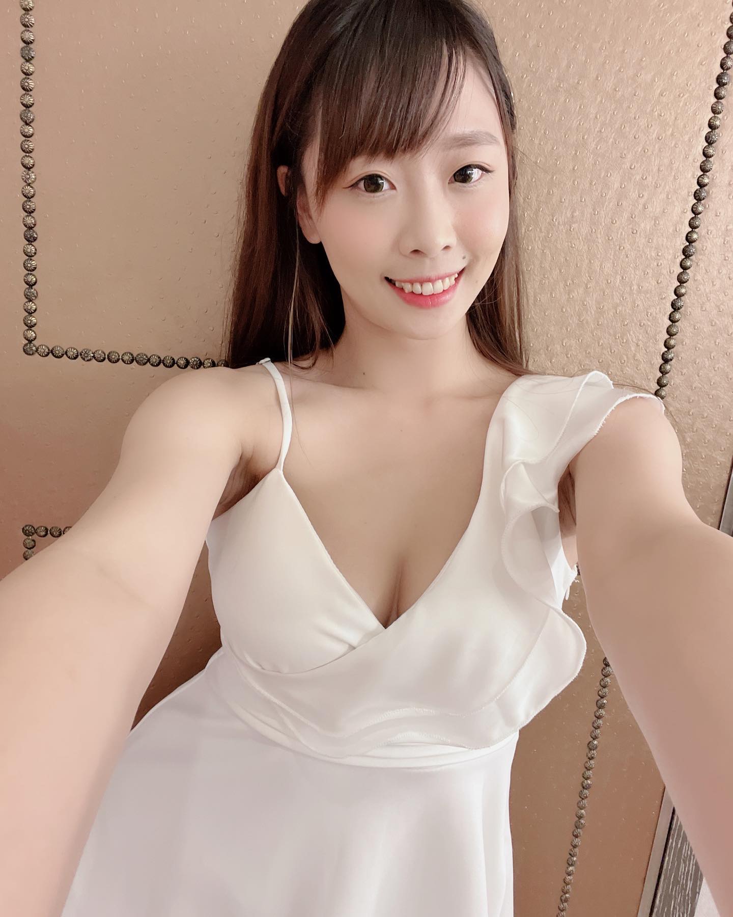 百變妹子「Cali卡兒」水靈大眼就讓人受不了，「惹火造型」好吸引人！-第1章-图片5