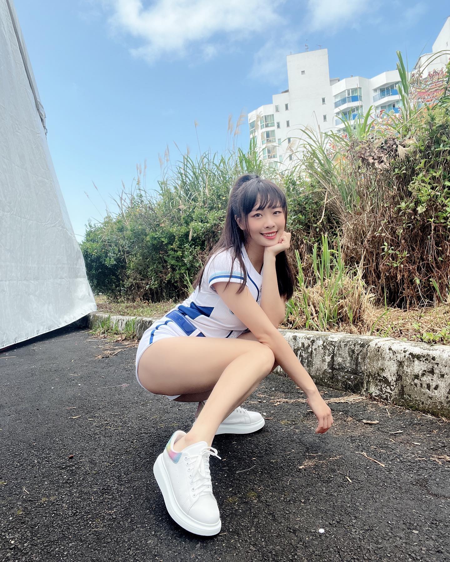 百變妹子「Cali卡兒」水靈大眼就讓人受不了，「惹火造型」好吸引人！-第1章-图片8