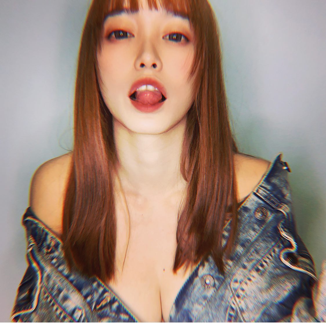 長髮正妹「吳丹丹」清新氣質讓人戀愛「渾圓南半球」好堅挺，事業線彷彿快把人吸進去-第1章-图片2