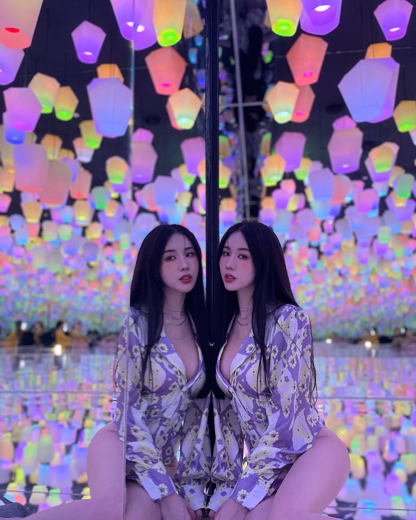 性感女王「鄭若青」挺傲人上圍讓你選一套，「飽滿乳溝」讓人狂噴鼻血！-第1章-图片4