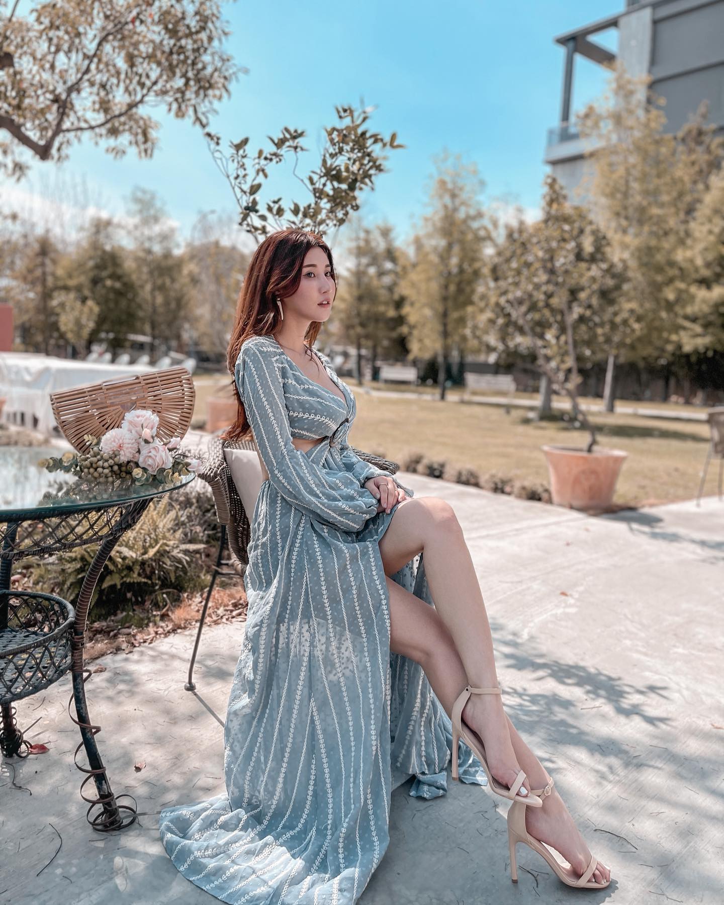 酥胸甜心「霈媞」清新容貌充滿初戀感，「火爆上圍」意圖使人上班分心啊-第1章-图片6