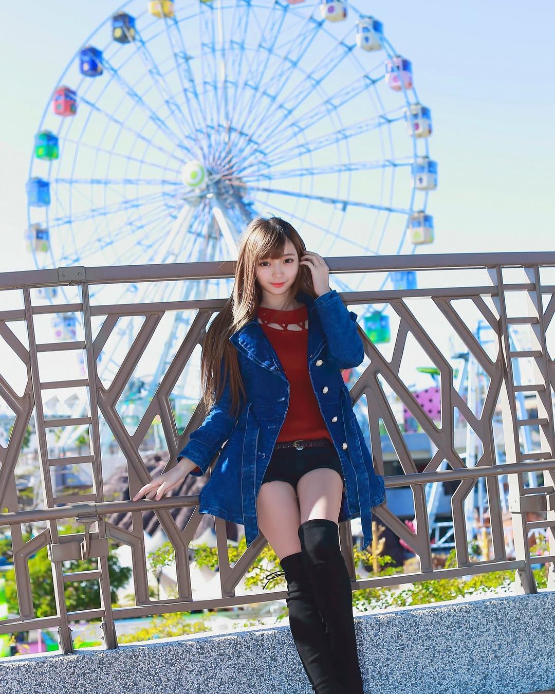 「小洋榛」水汪大眼笑起來太甜美，胸前果然是渾圓兩顆，「白嫩事業線」越看越吸睛！-第1章-图片1