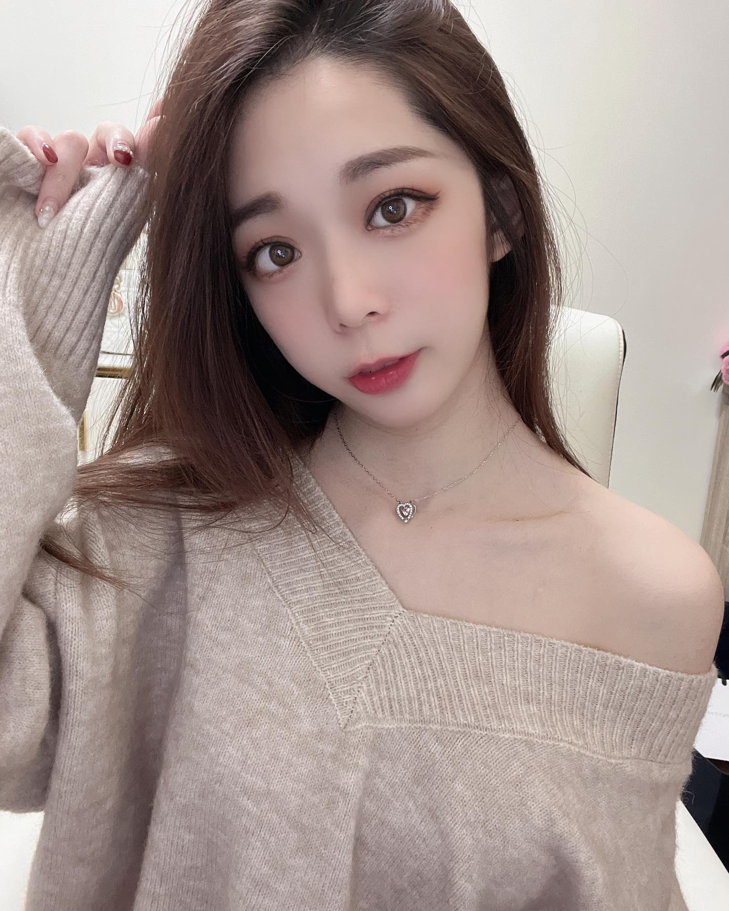 Big breasted sister 