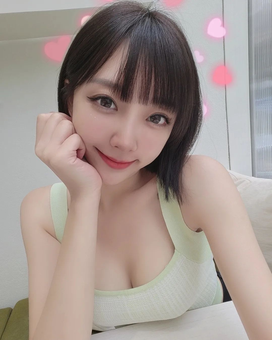 清純鄰家系正妹「陳采青」巨猛奶香「散發完美氣質」電力爆表了！-第1章-图片10