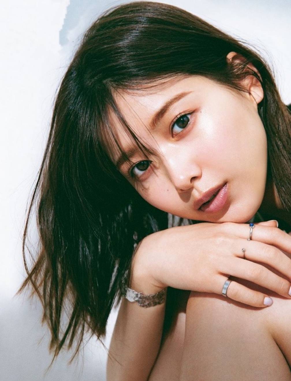 櫸坂第一位雜誌專屬模特兒渡邊理佐-第1章-图片6