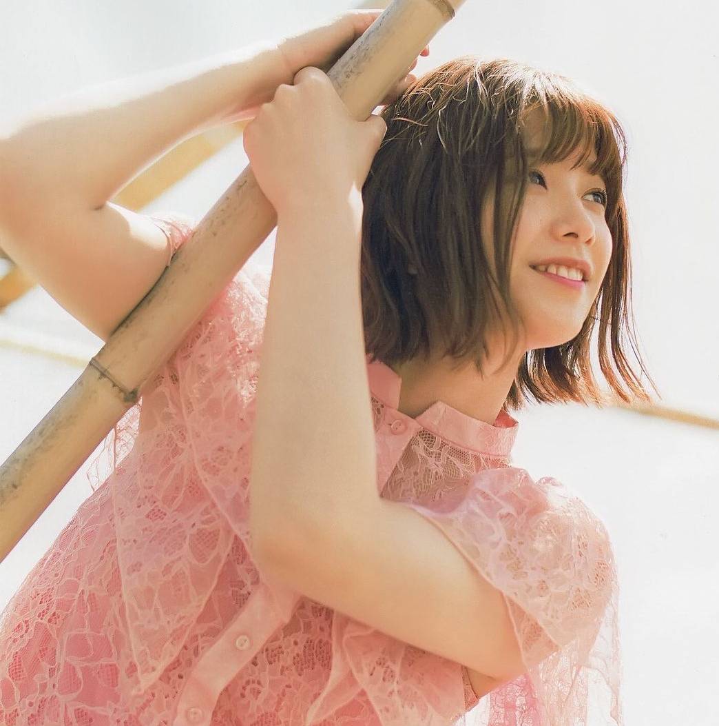 櫸坂第一位雜誌專屬模特兒渡邊理佐-第1章-图片5