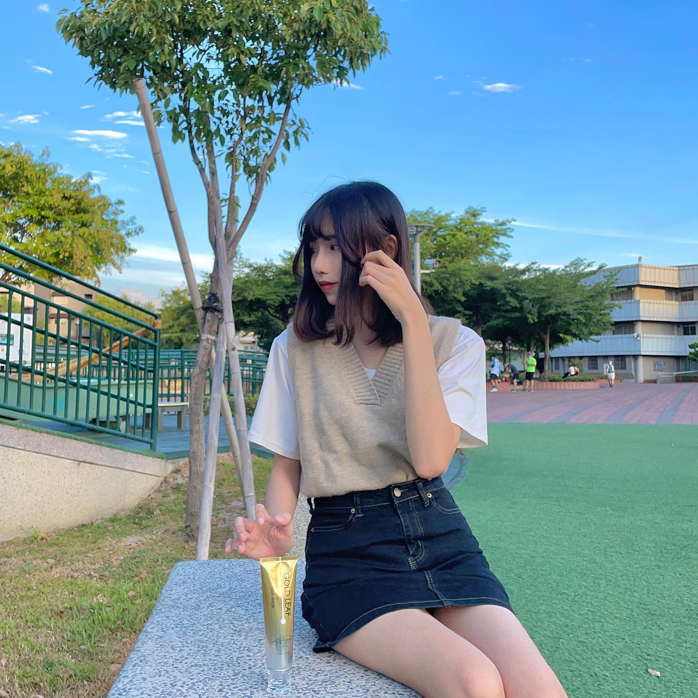 貓系正妹「柯睿YEEEEE」白皙稚嫩的模樣，氣質不凡呀，完美顏值搭配高挑身材讓人秒戀愛-第1章-图片5