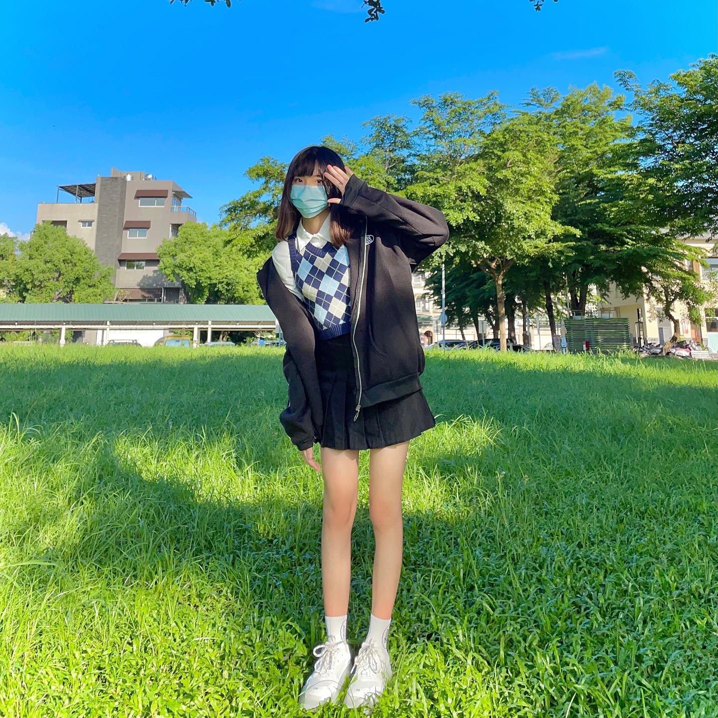 貓系正妹「柯睿YEEEEE」白皙稚嫩的模樣，氣質不凡呀，完美顏值搭配高挑身材讓人秒戀愛-第1章-图片6