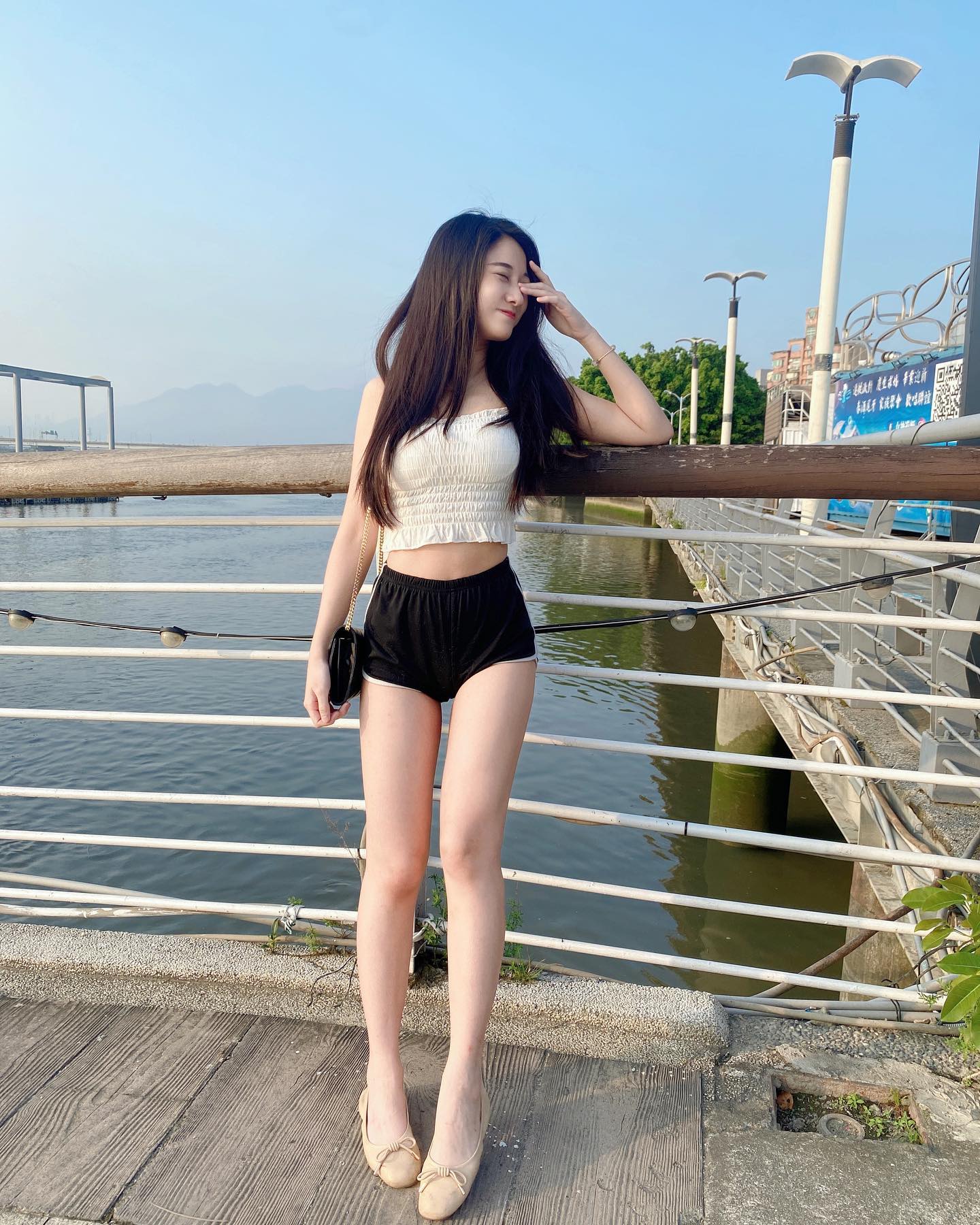 電眼甜姐兒「小莓」性感起來也是不得了呀，中路大開直接分你品味啦！-第1章-图片8