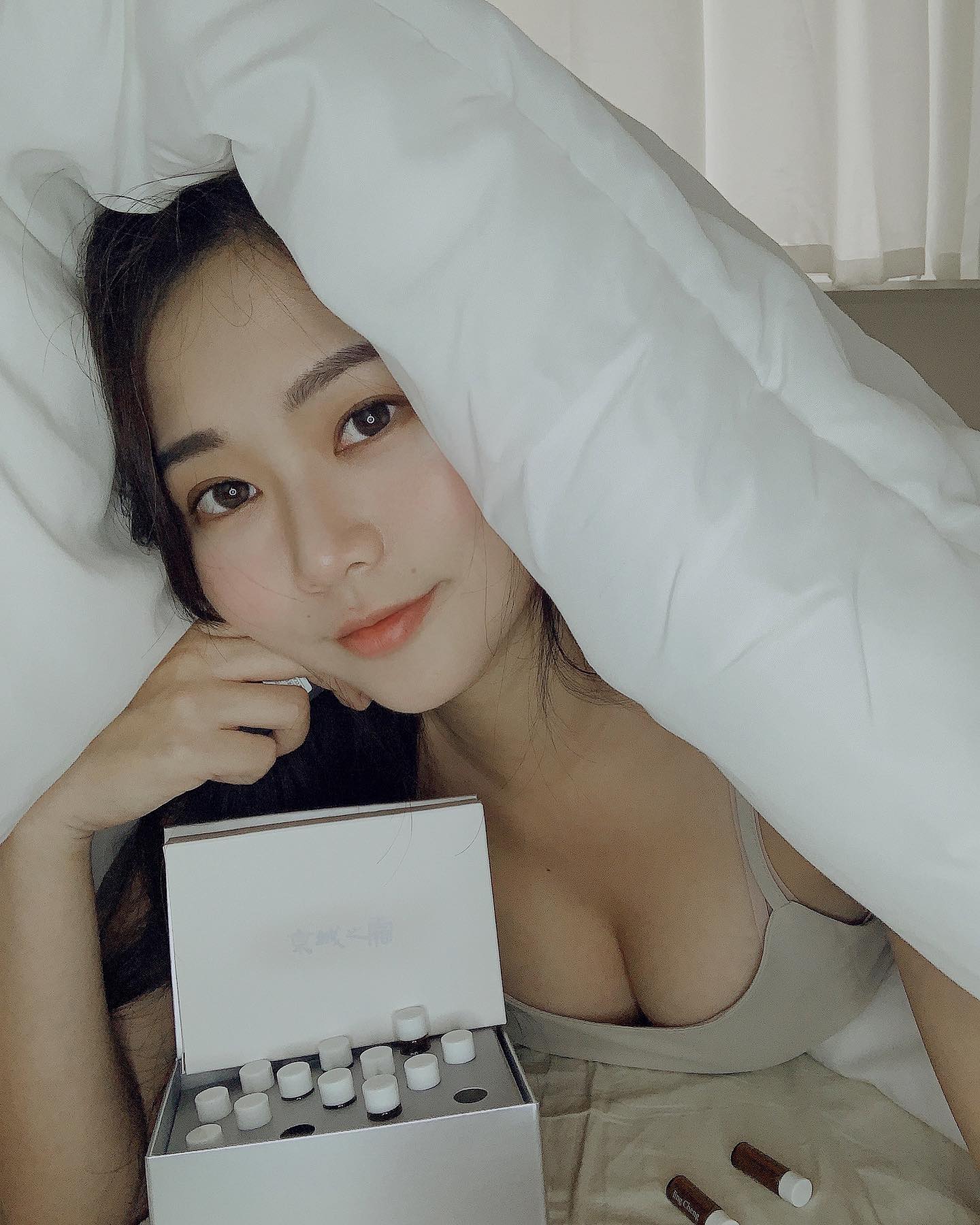 甜力美人「茜茜」火辣身材擋不住「美乳溢出」水汪眼睛充滿魅力！-第1章-图片3