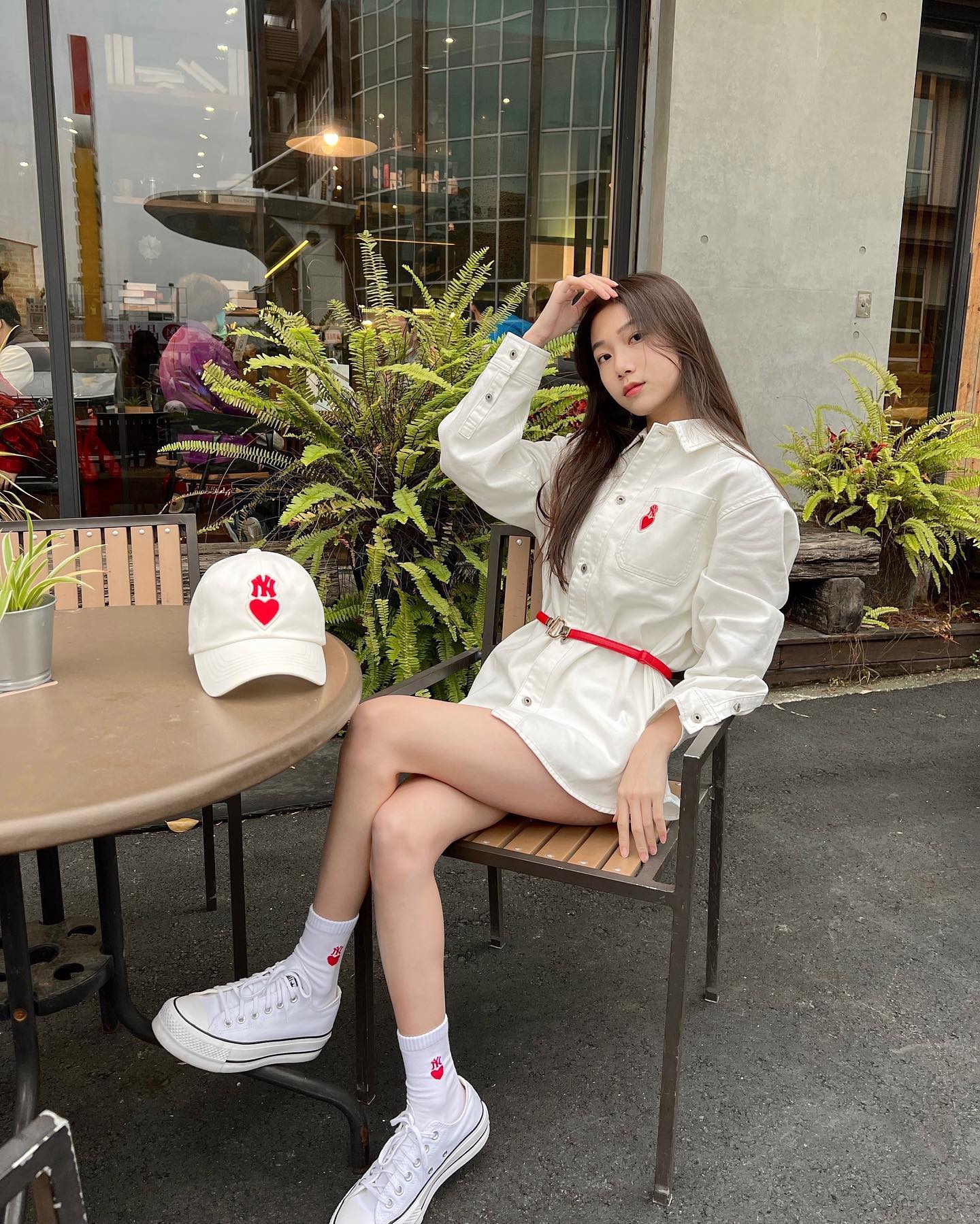 電眼正妹「郁欣」惹火美照充滿女人味啊！修長美腿太犯規了吧！呼之欲出好身材-第1章-图片6