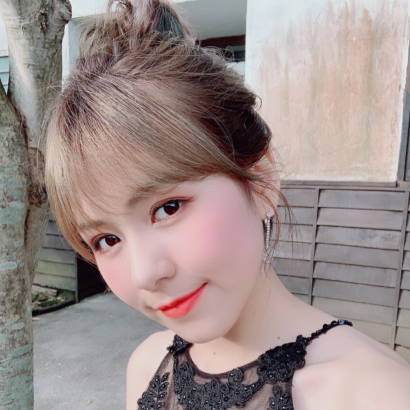 白嫩氣質美女「許孟甯」甜美笑容太加分，那雙美腿太驚人了！-第1章-图片6