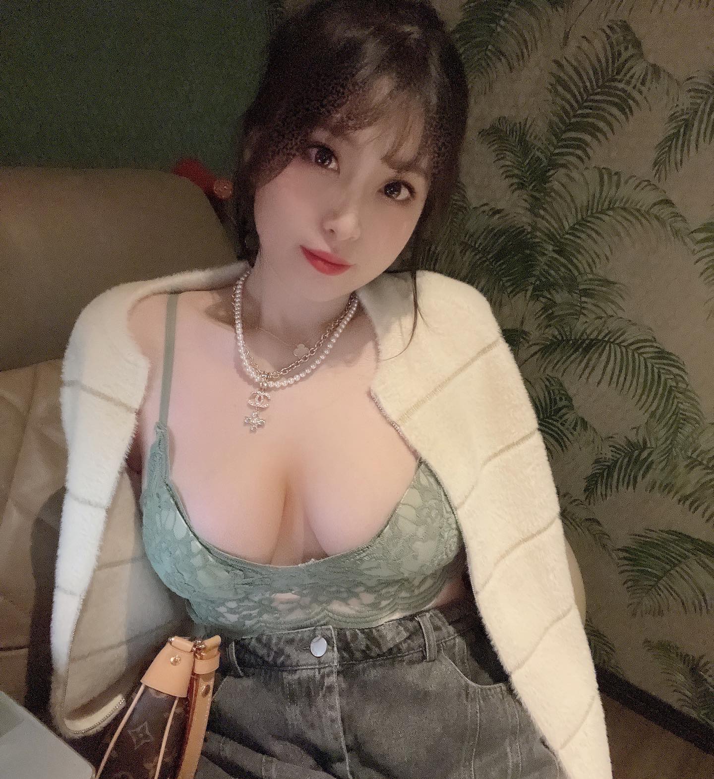 The wild beauty “Yumi.k” quality curve is very charming! liberation is not easy, the Q-ball grandfather-第1章-图片1
