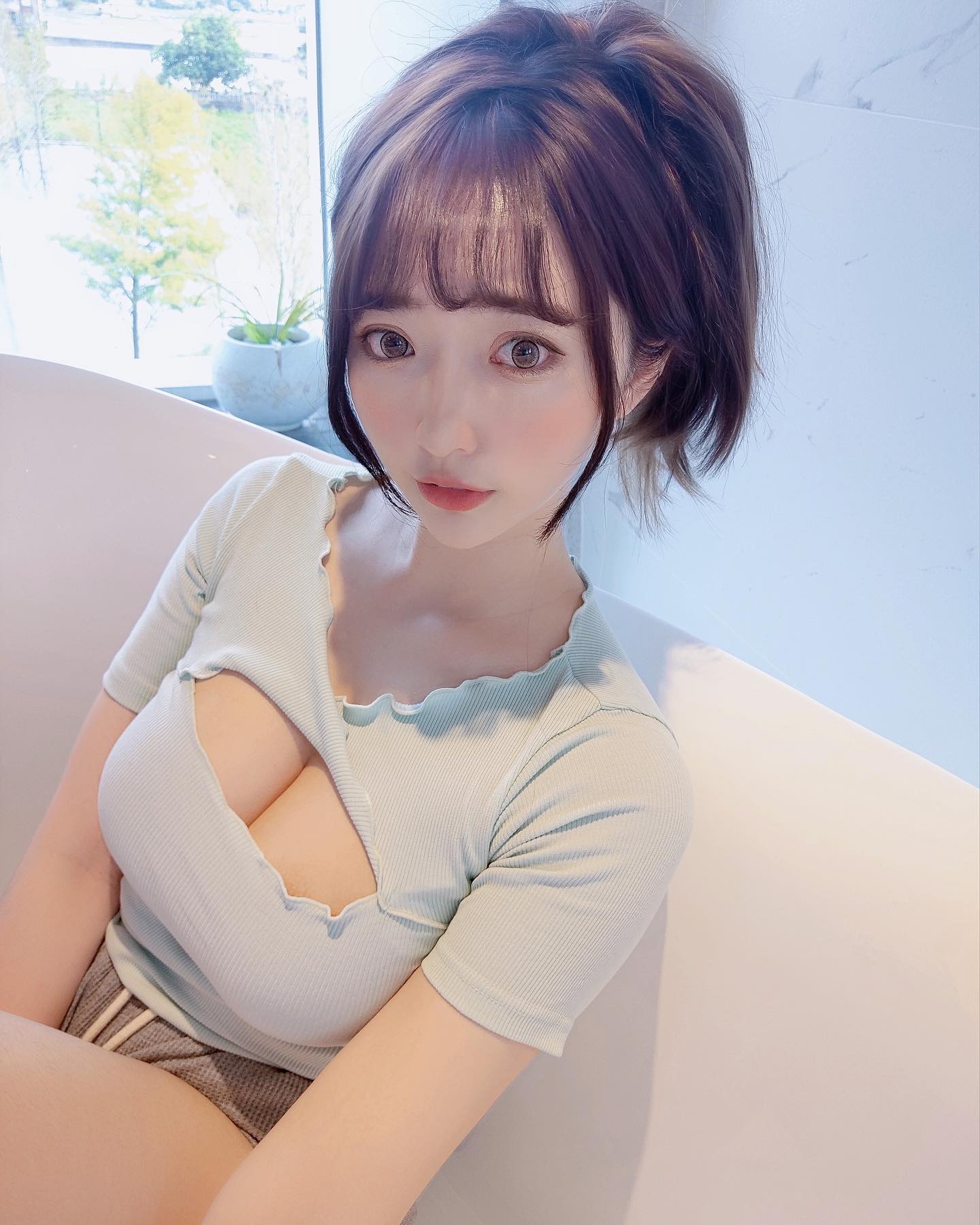 甜美妹子「Mita映晨」用「胸狠武器」狙擊你的心，大膽惹火視角，笑容充滿療癒感-第1章-图片5