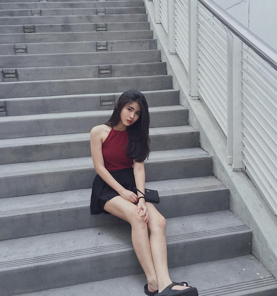 女神「邱蕙菁」身材曲線好驚人，渾圓緊實塞滿整個畫面，激起所有男人的保護慾！-第1章-图片1