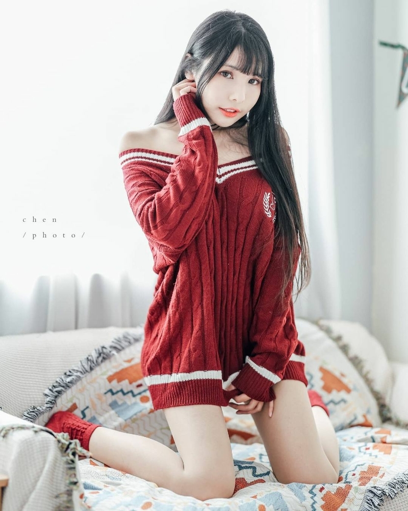 【 依霜 】白嫩美胸搭配電臀，挑逗你的感官極限 。-第1章-图片6