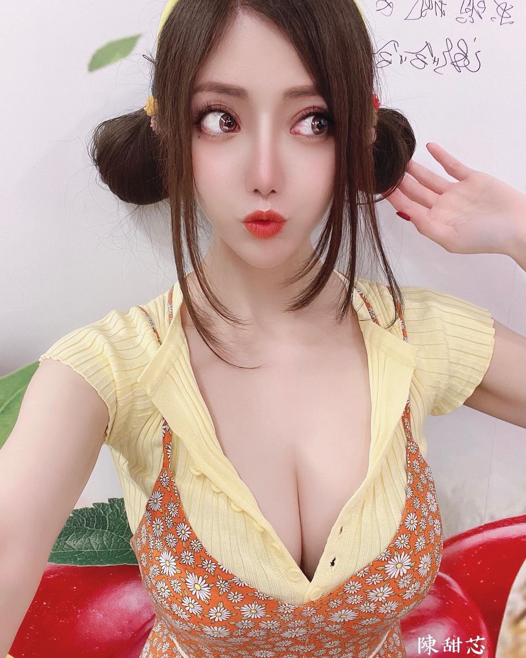 白皙美乳女神「陳甜芯」雙峰緊夾讓人好亢奮！身材曲線好驚人，粉絲都心跳加速了！-第1章-图片8