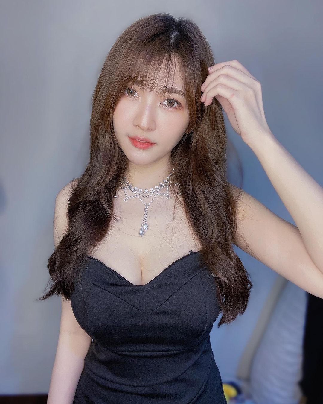 「李藹蔚」挑戰你的感官極限「前凸後翹」火辣曲線好誘人！ 「嫩乳微笑線」看了好療癒-第1章-图片10