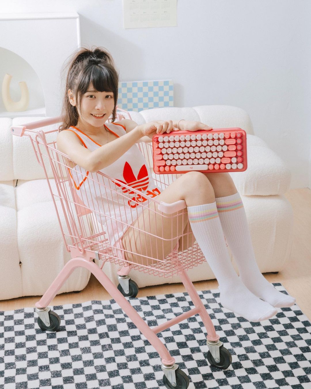 清純系正妹「陸子玄」親切笑容+甜美臉蛋，萌萌大眼與火爆身材的視覺衝擊！-第1章-图片10