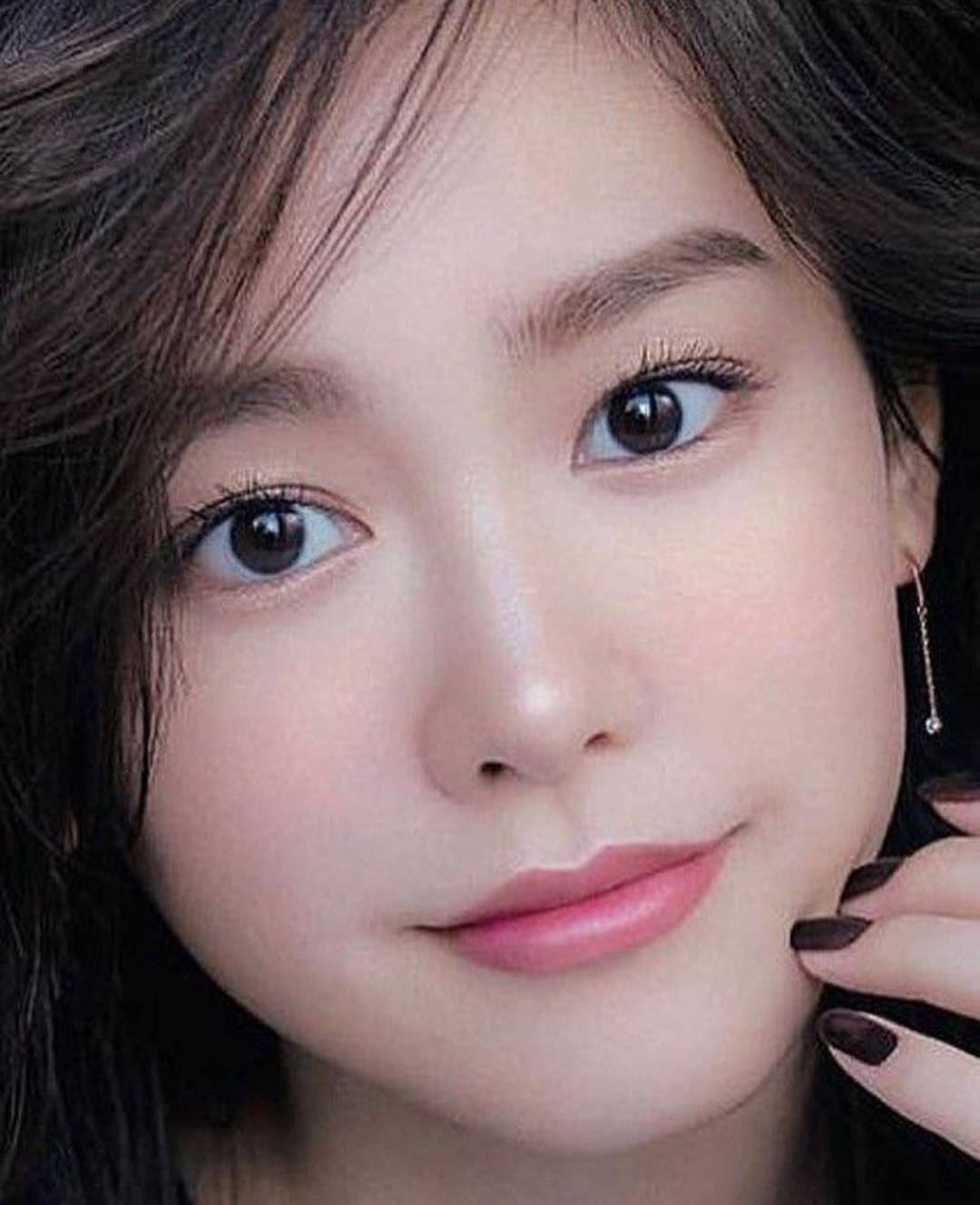 有「世界百大美女」之稱的桐谷美玲