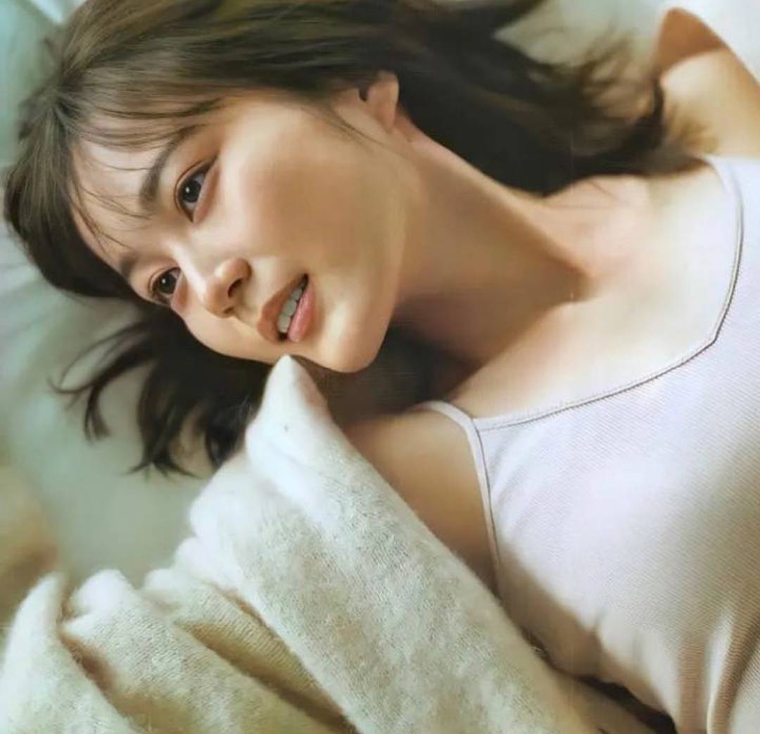 隱乳系女星銷售冠軍生田繪梨花-第1章-图片3