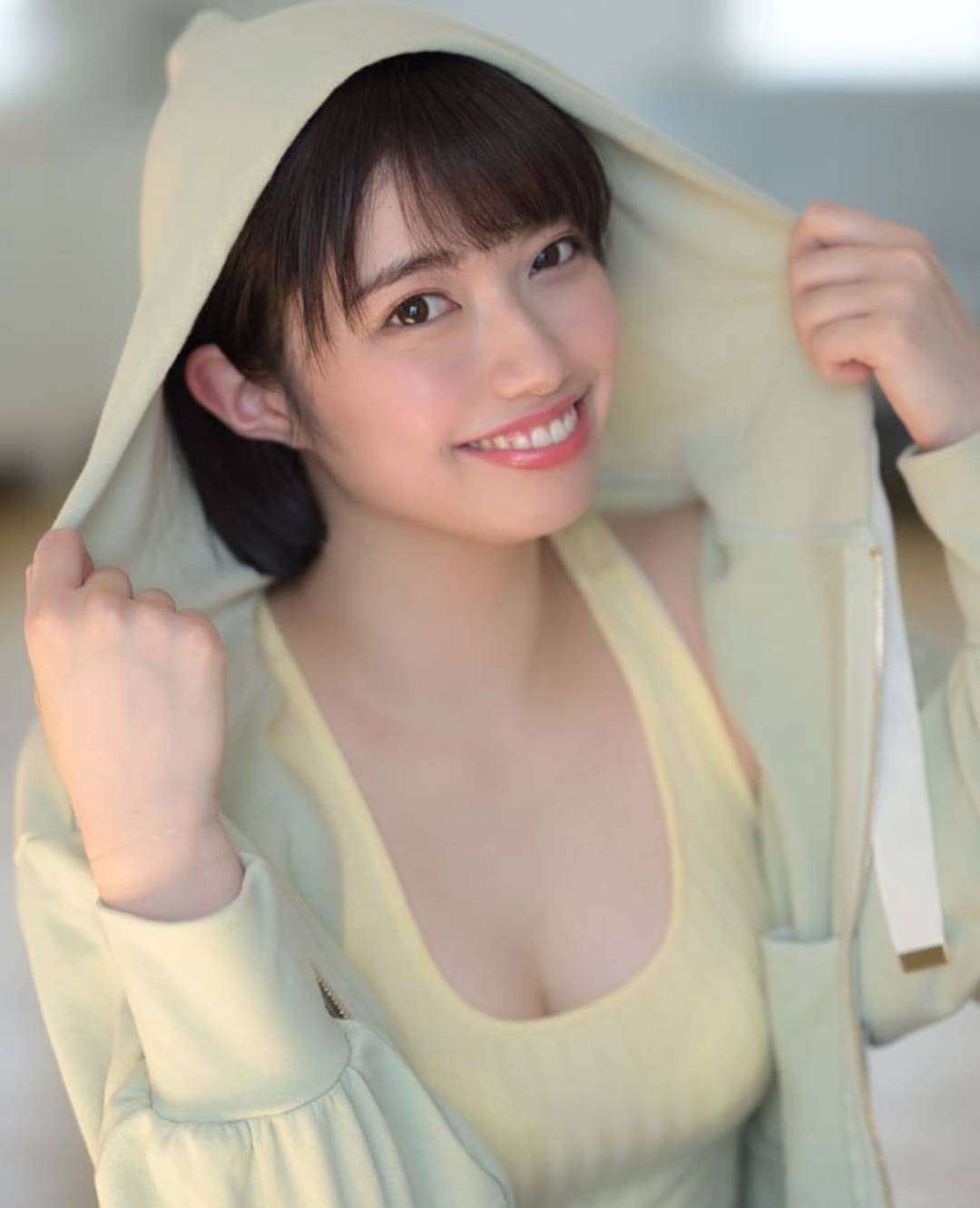 天使面孔魔鬼身材石原希望-第1章-图片3