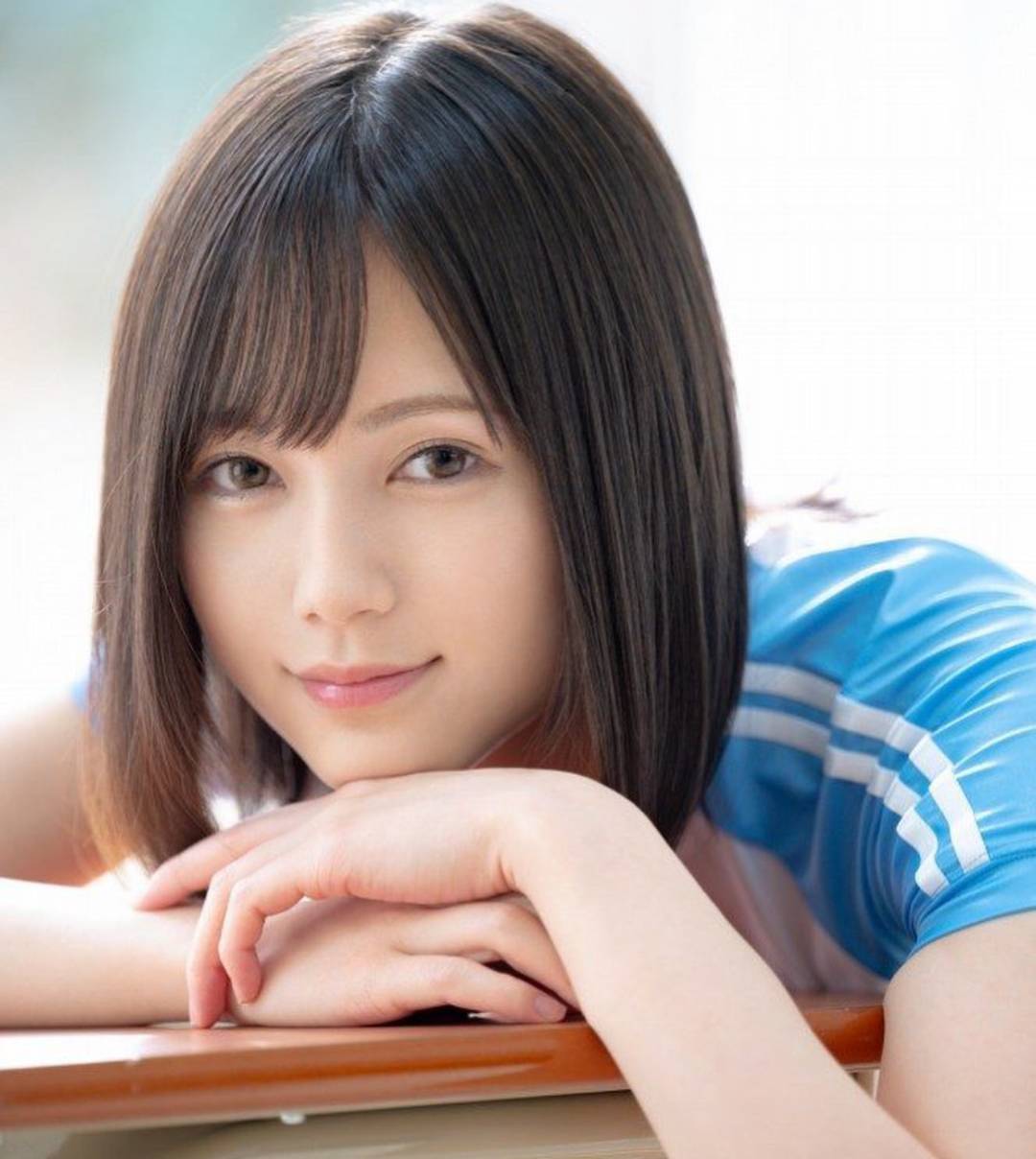 天使面孔魔鬼身材石原希望-第1章-图片9