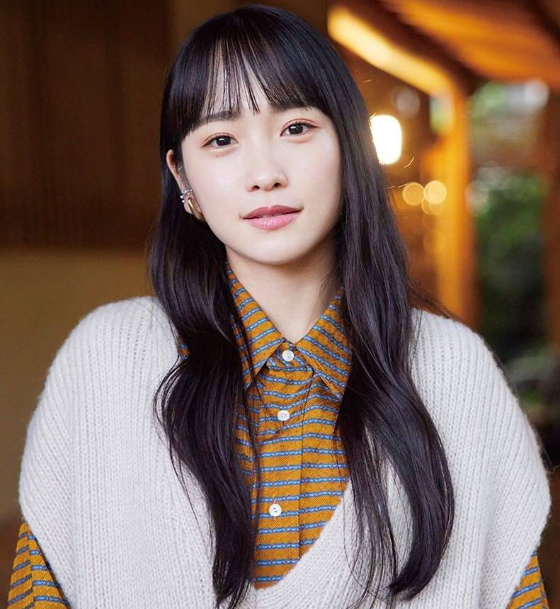 清純甜美身材有料川榮李奈-第1章-图片7