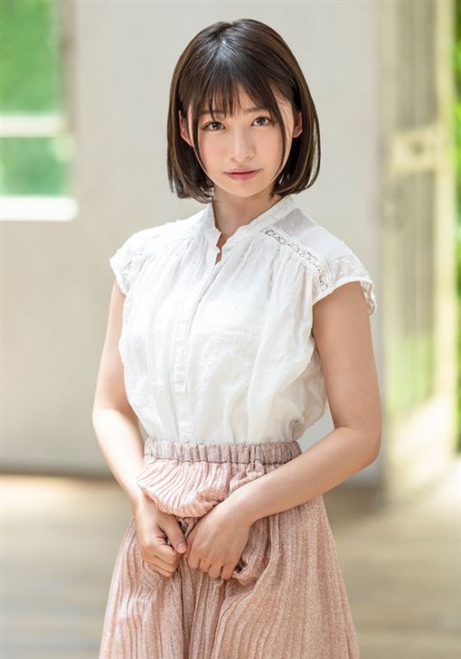 極細的腰身搭配超級F罩杯讓人食指大動宮島芽衣-第1章-图片7