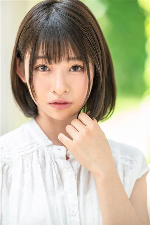 極細的腰身搭配超級F罩杯讓人食指大動宮島芽衣-第1章-图片8